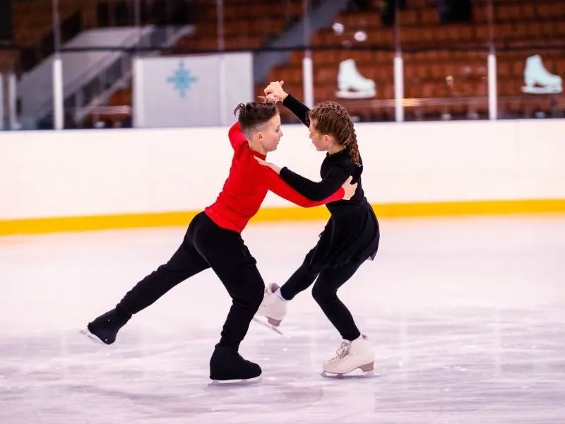 ice dancing differences with figure skating