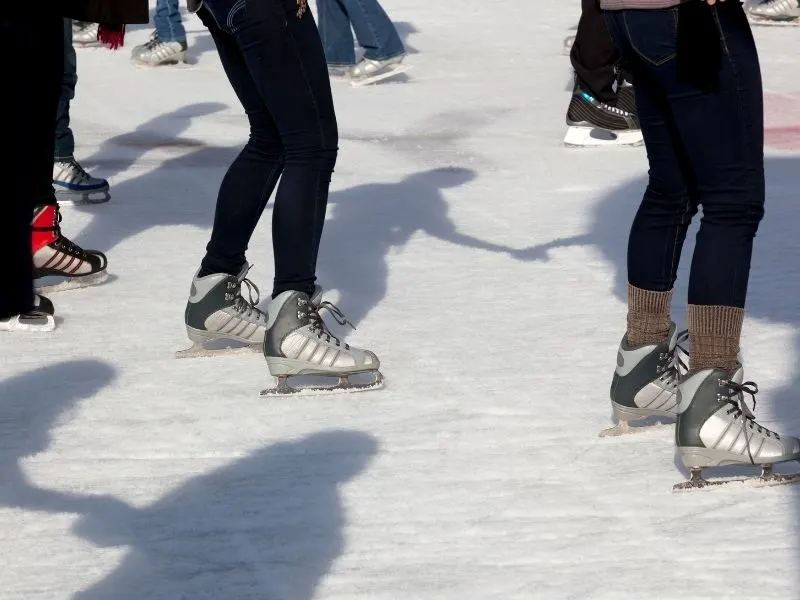 how to ice skate for the first time
