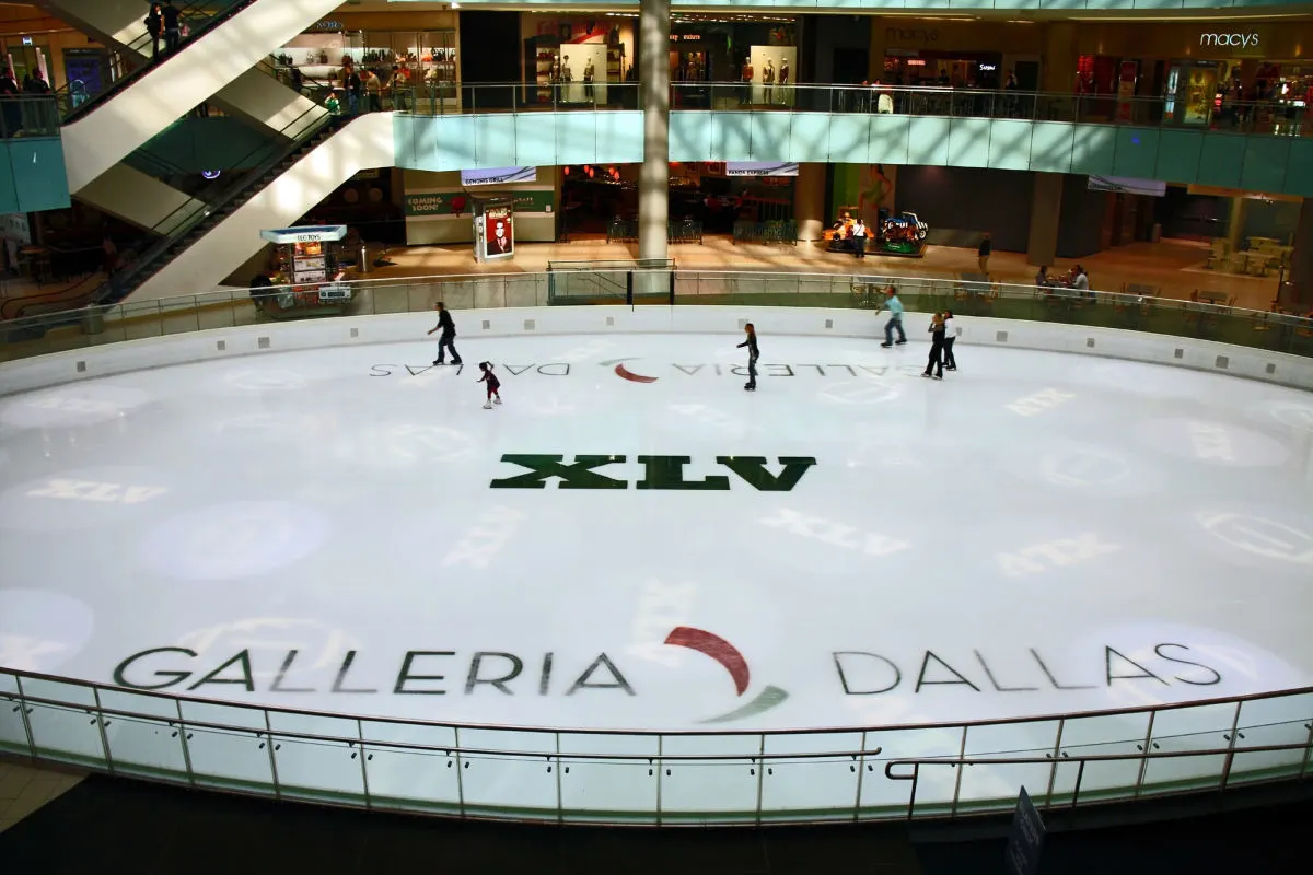 galleria mall Dallas ice skating rink