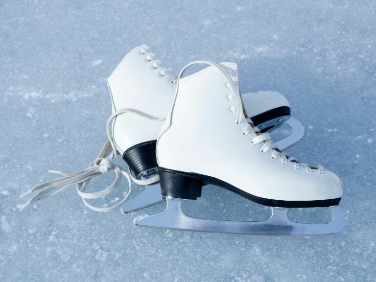 is-ice-skating-expensive-cost-breakdown