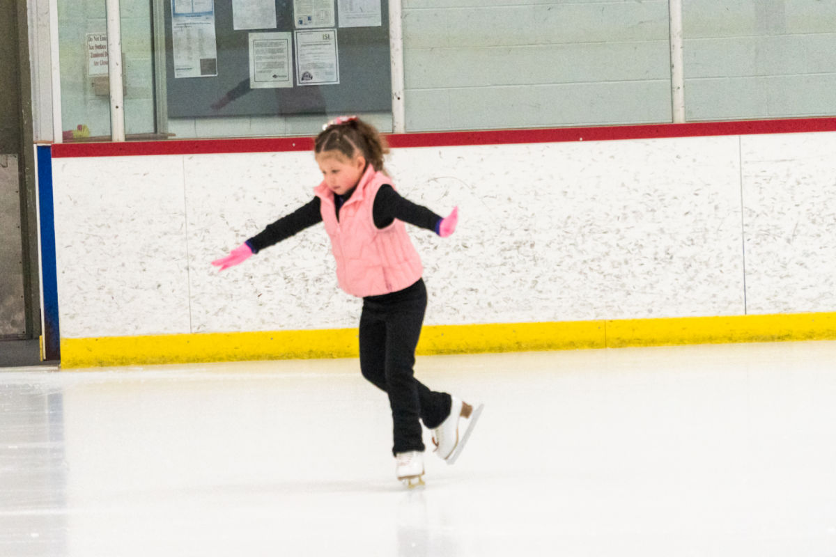 What Do Figure Skaters Wear To Practice?