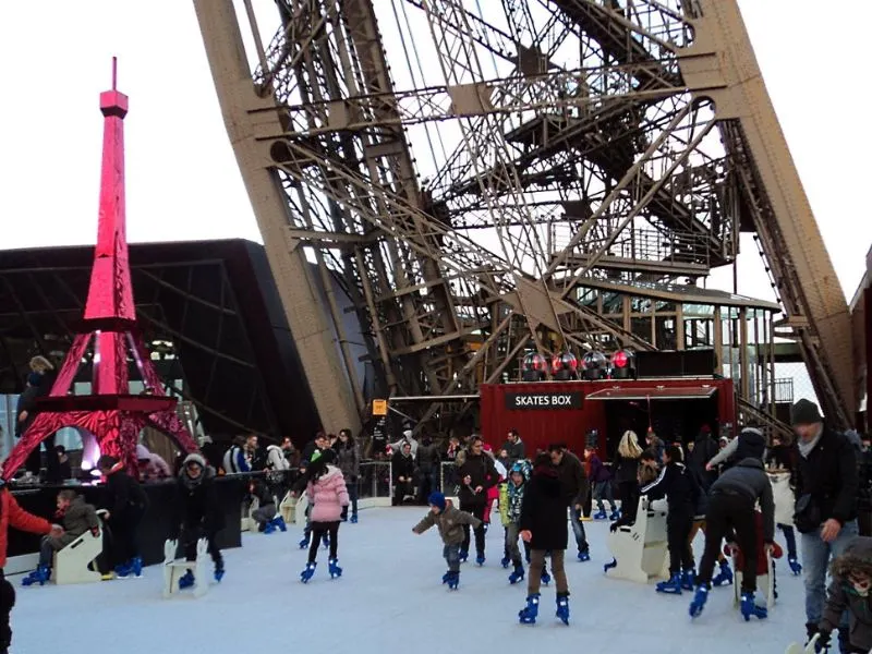skating at the Eiffel tower